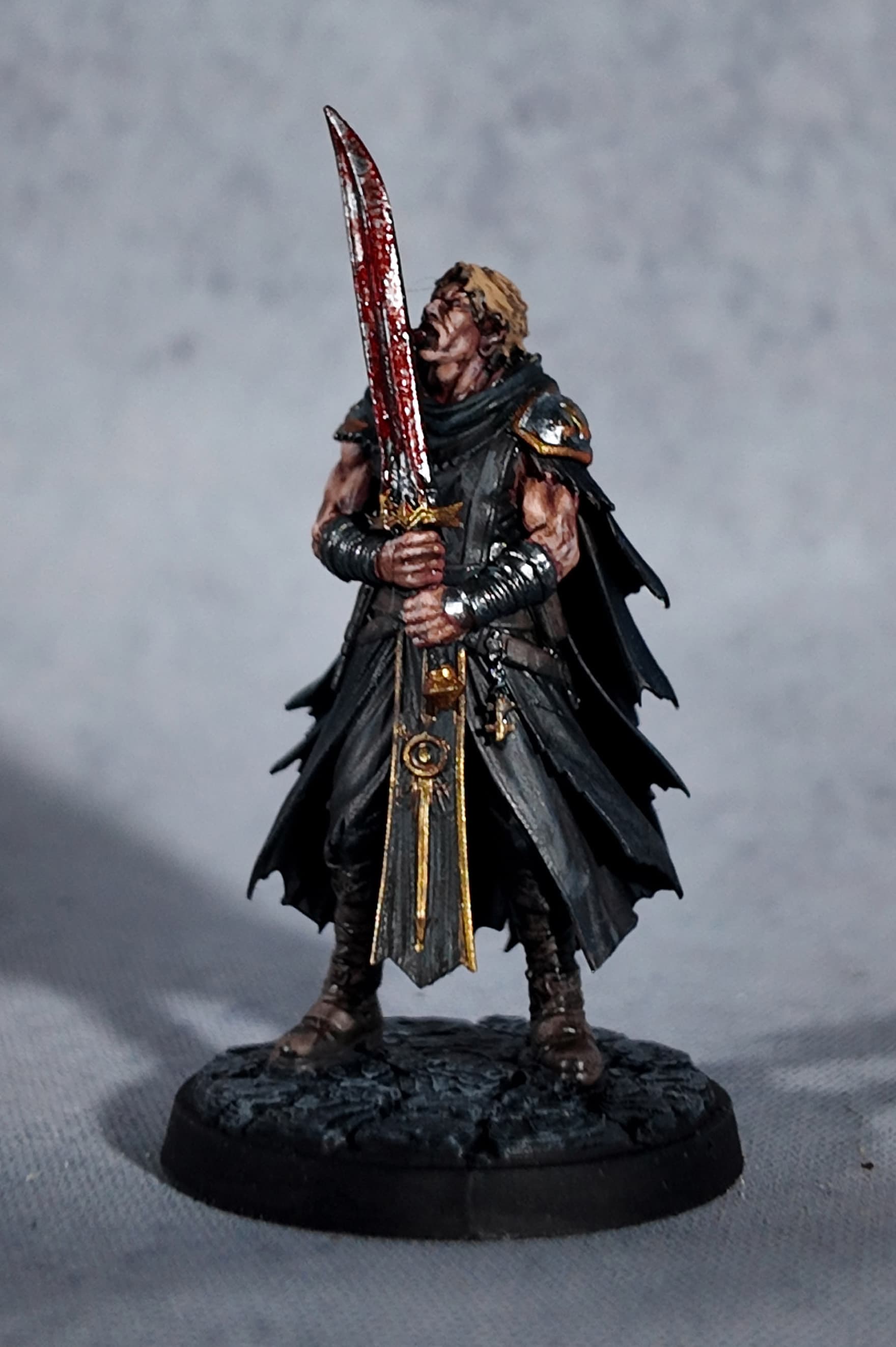 Figurine : Chevalier du Sang, 40 mm, peinte